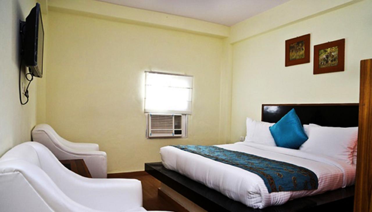 Aravali Clarks Inn อัลวาร์ ภายนอก รูปภาพ