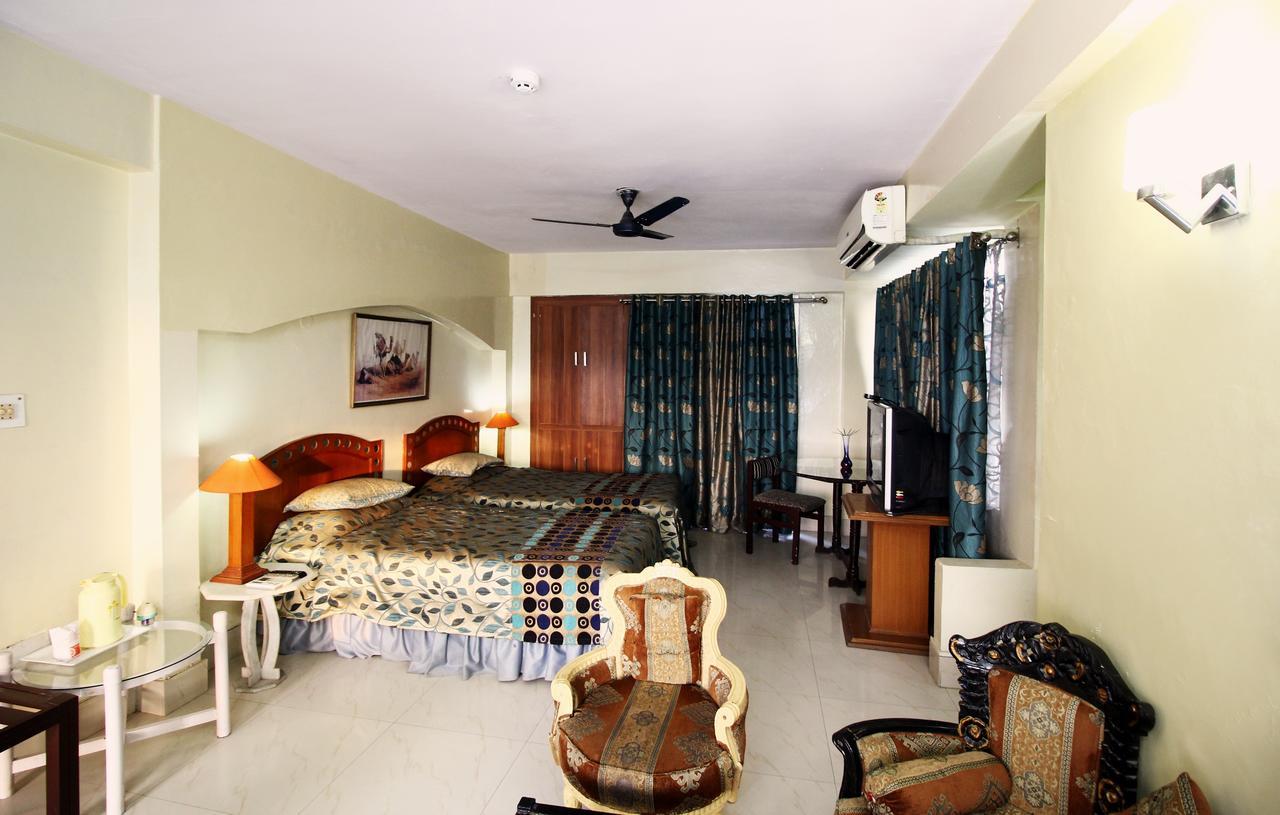 Aravali Clarks Inn อัลวาร์ ภายนอก รูปภาพ