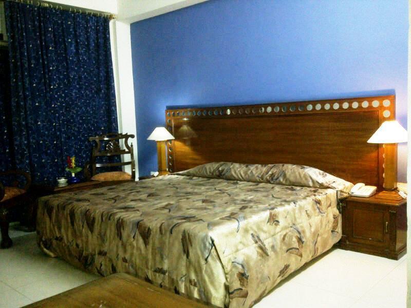 Aravali Clarks Inn อัลวาร์ ภายนอก รูปภาพ